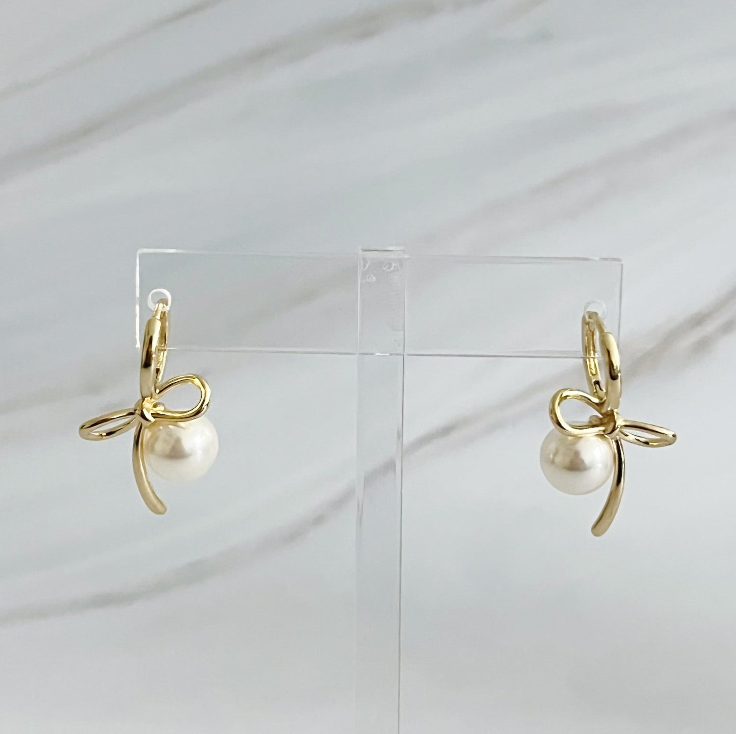 Bowed With Pearl Drop Earrings (US and Canada shipping Only)