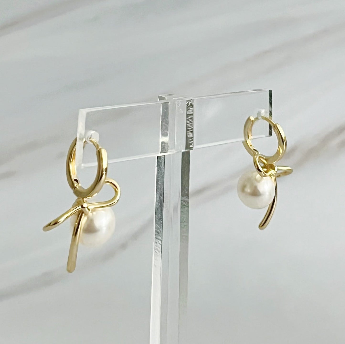 Bowed With Pearl Drop Earrings (US and Canada shipping Only)